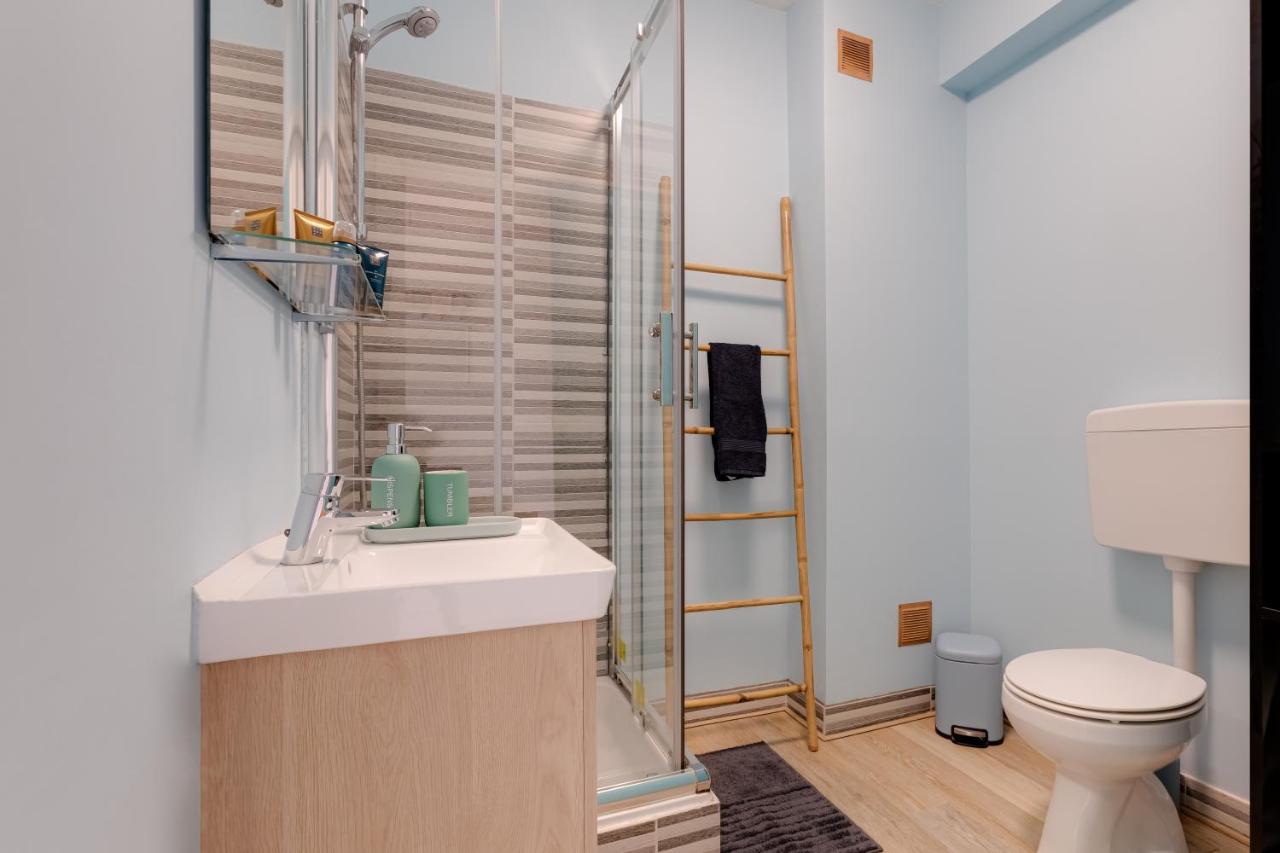 Max Crib - Seafront 2 Bedroom Apart With Ac And Private Parking In Armação de Pêra Exteriör bild