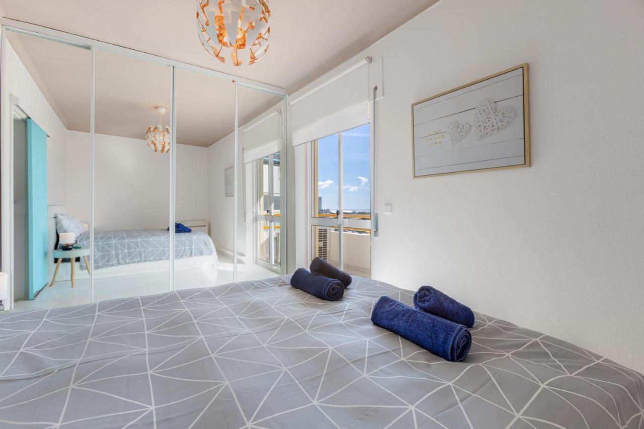 Max Crib - Seafront 2 Bedroom Apart With Ac And Private Parking In Armação de Pêra Exteriör bild
